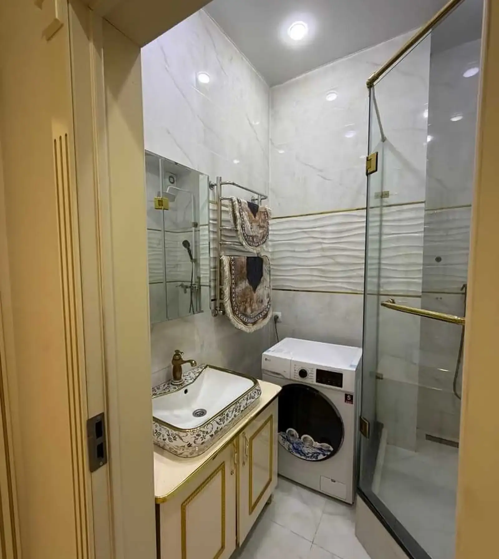 3-комн. квартира, 9 этаж, 100м², шохмансур