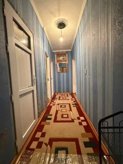 2-комн. квартира, 3 этаж, 62м², сино