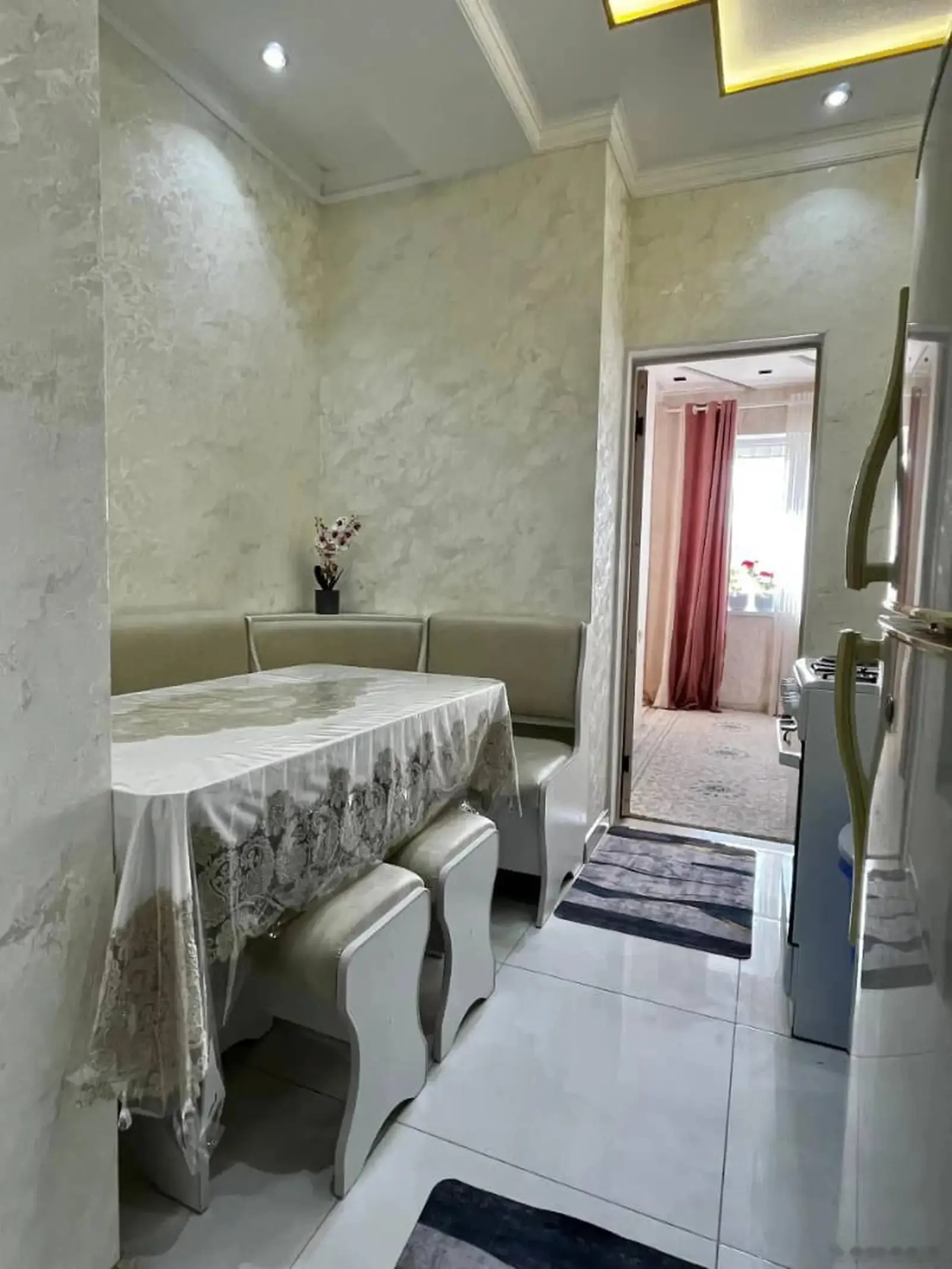 3-комн. квартира, 16 этаж, 75м², Фирдавси