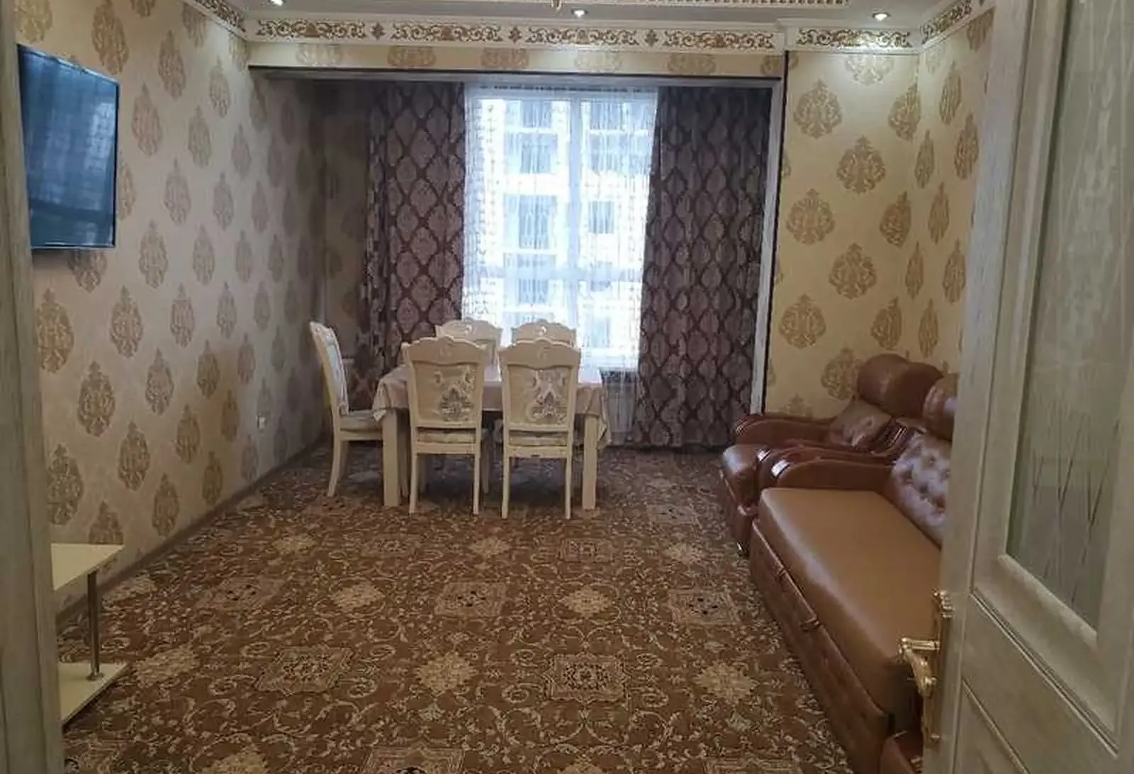 2-комн. квартира, 12 этаж, 80м², Родоми 1