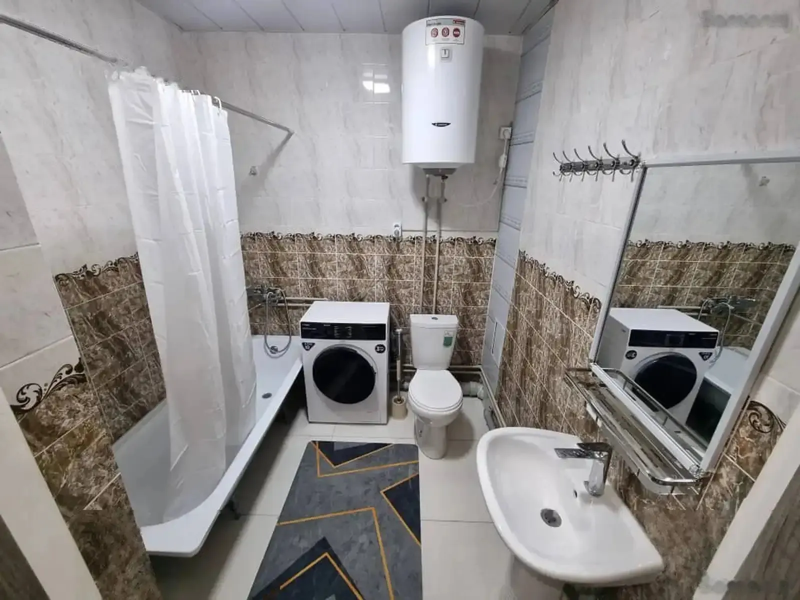 2-комн. квартира, 4 этаж, 80м², Фирдавси