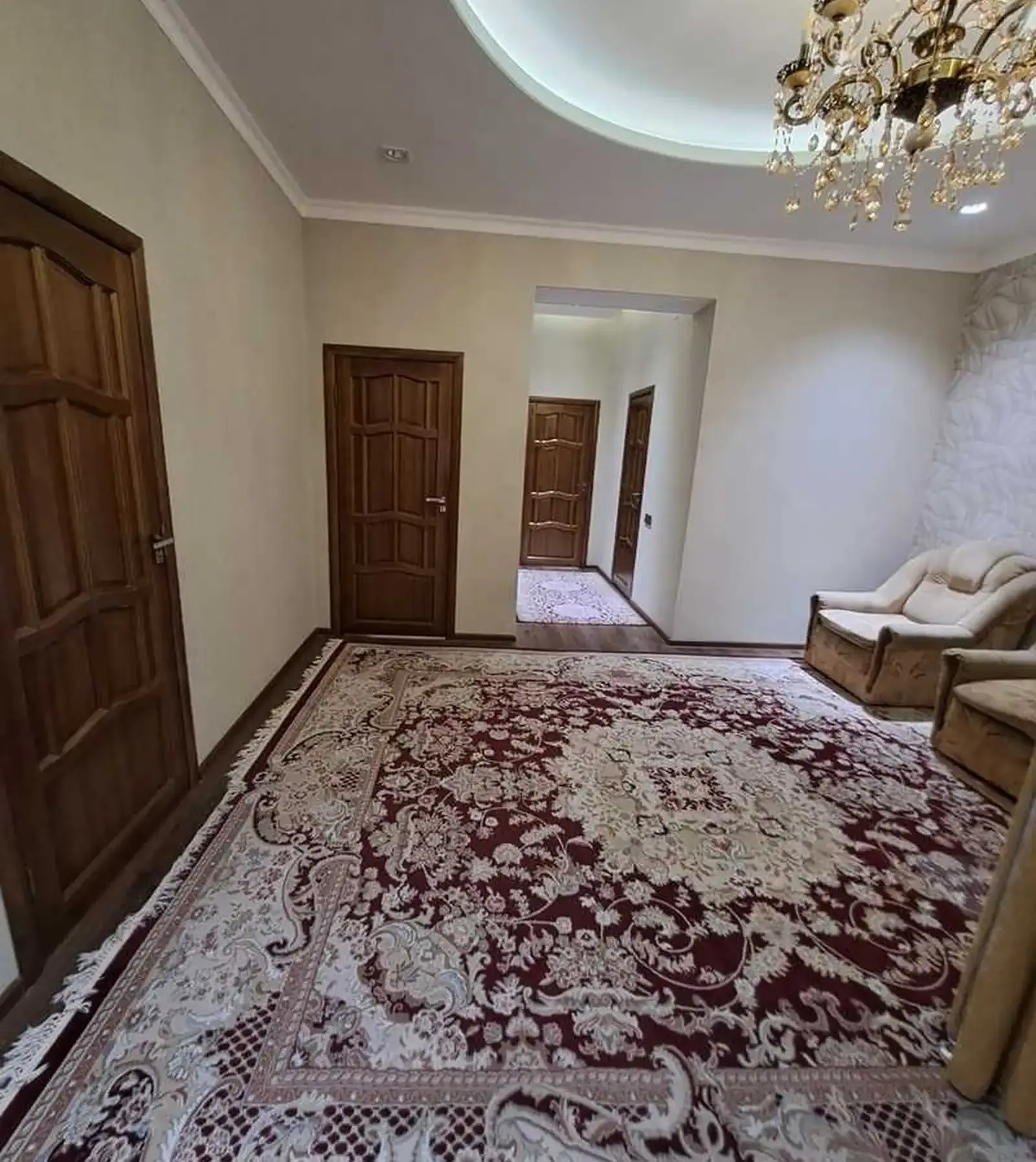 3-комн. квартира, 1 этаж, 100м², Сино