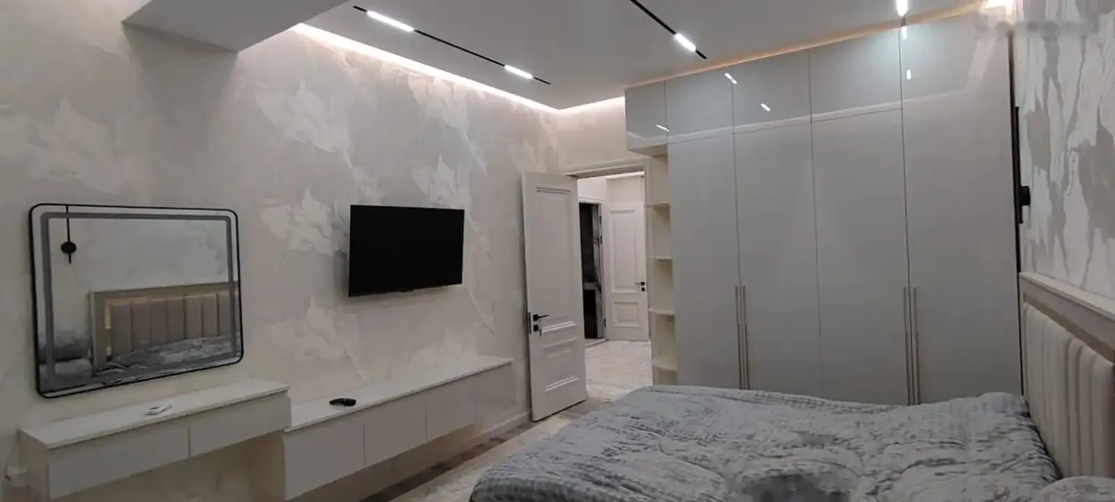 2-комн. квартира, 8 этаж, 85м², Спартак