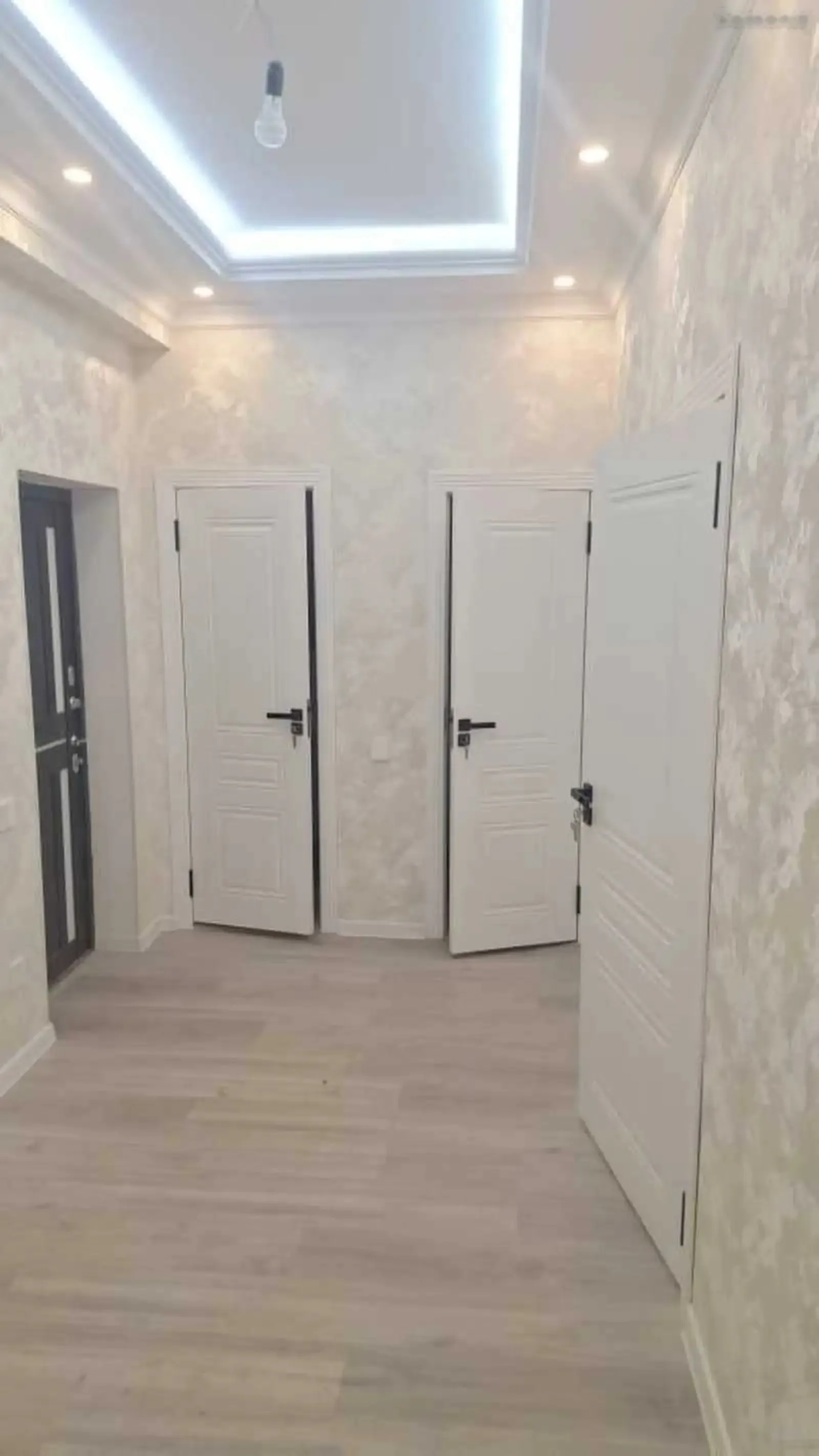 3-комн. квартира, 12 этаж, 81м², Молодёжный театр
