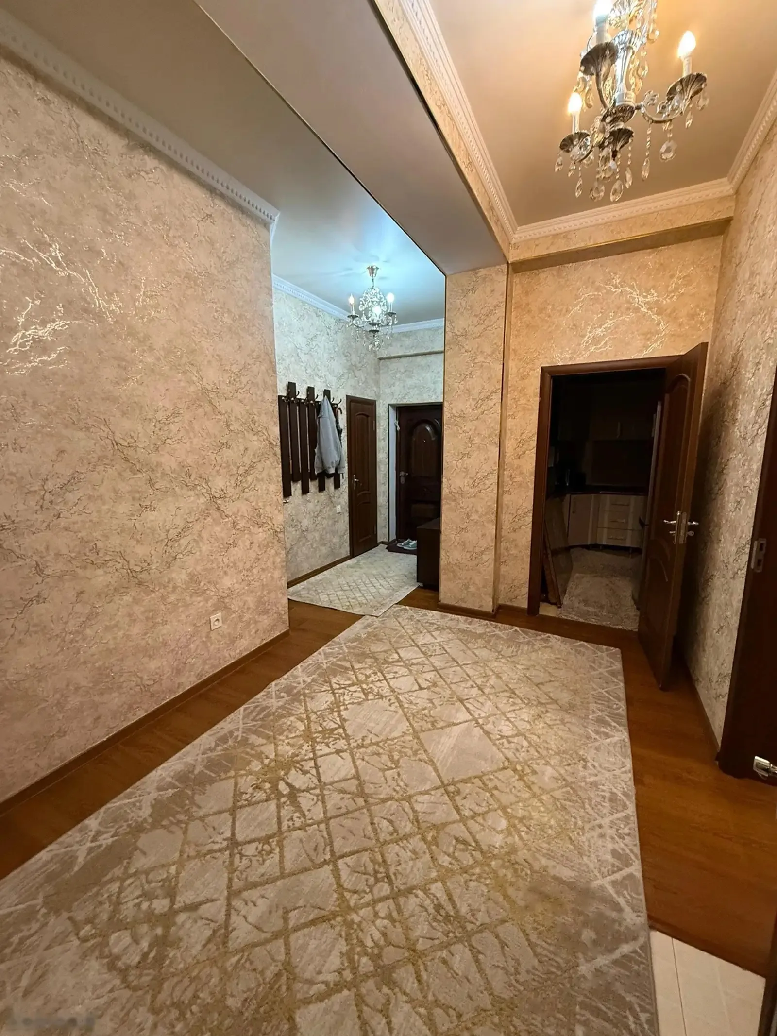 2-комн. квартира, 10 этаж, 105м², 92 мкр