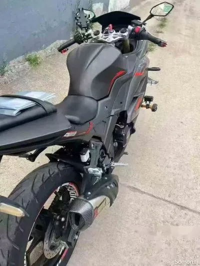 Мотоцикл Ducati 400 на заказ