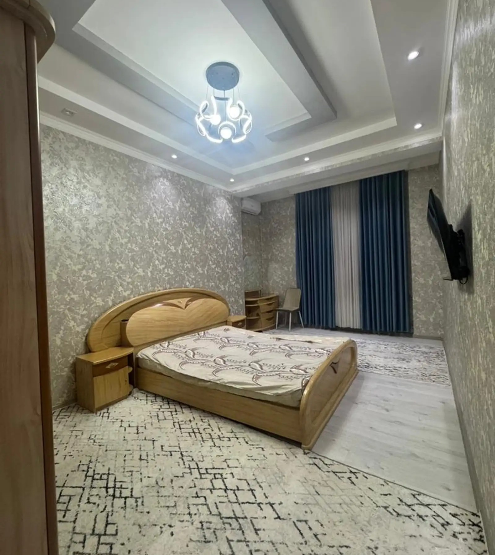 2-комн. квартира, 5 этаж, 70м², Шохмансур доми бари Пайкар голубой экран назди Ресторан Зирбак