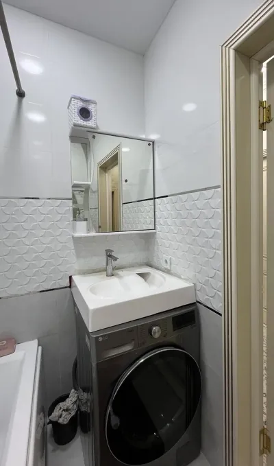 2-комн. квартира, 8 этаж, 68 м², Сино 112мкр