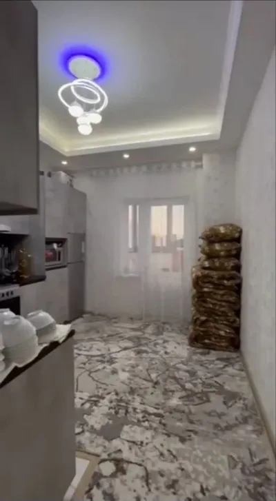 2-комн. квартира, 5 этаж, 63 м², И. Сомони