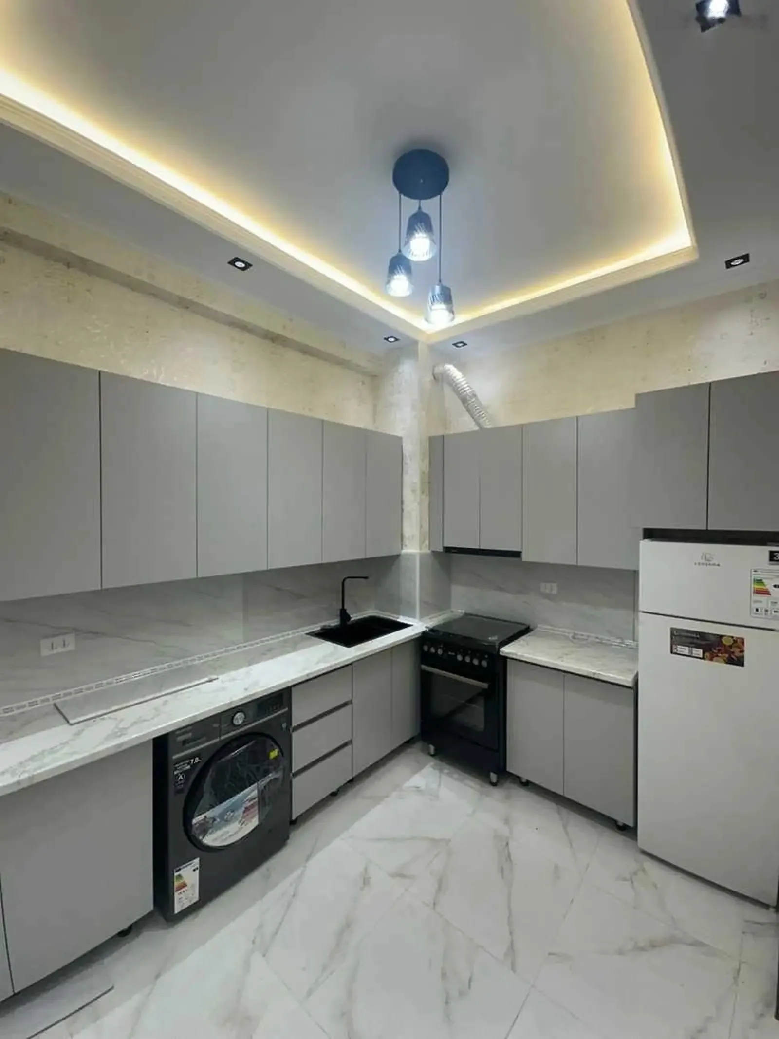 2-комн. квартира, 2 этаж, 65м², садбарг доми ватан