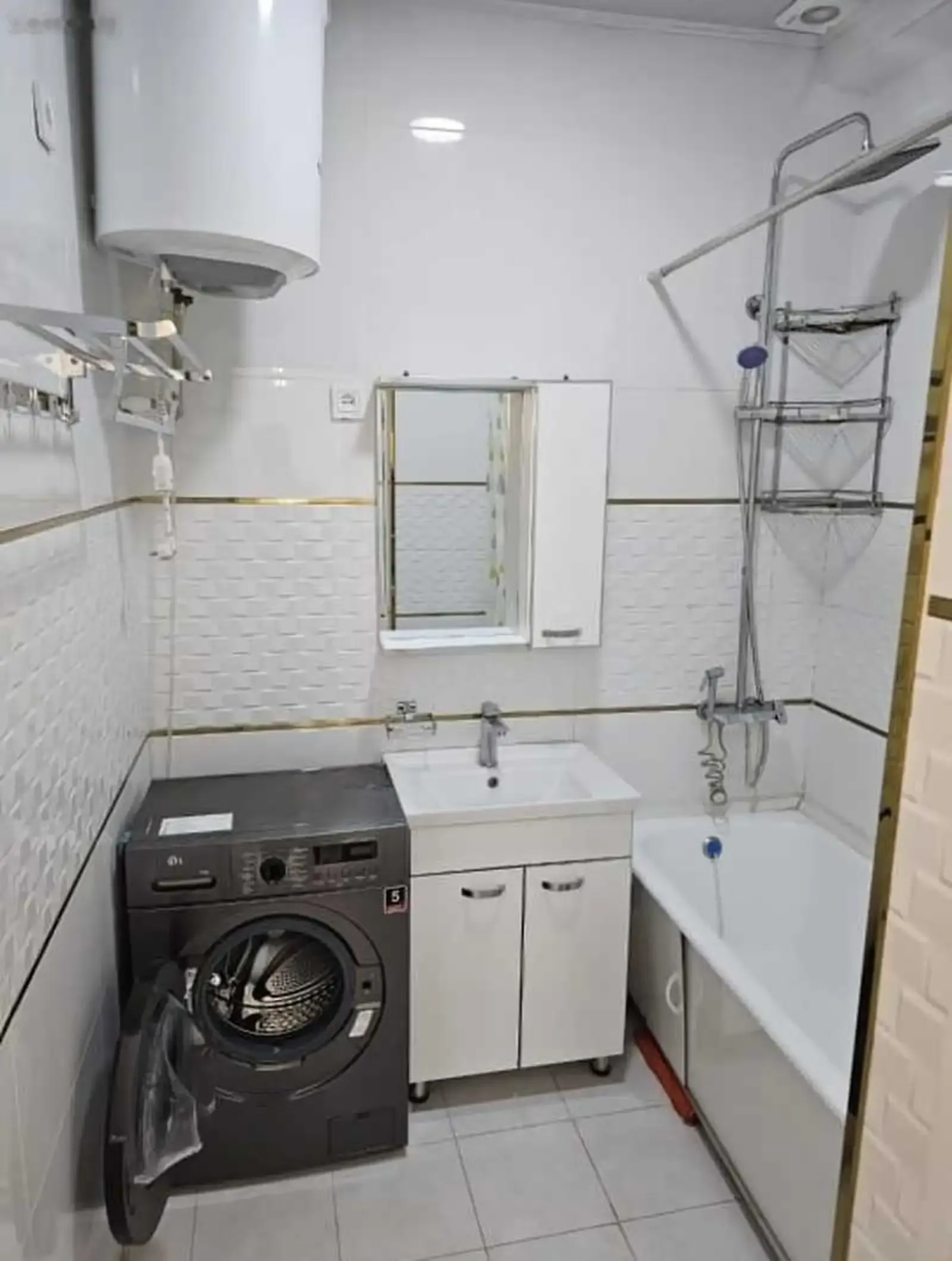 2-комн. квартира, 7 этаж, 80м², Айни, Садбарг