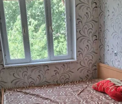 3-комн. квартира, 4 этаж, 62м², 102мкр
