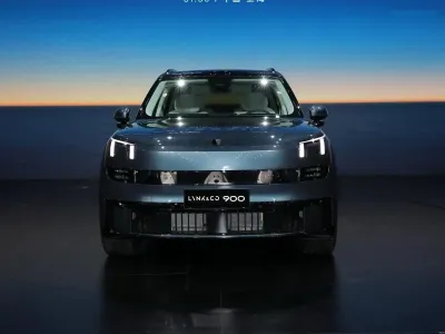 Lynk & Co 900 Ultra 2025
