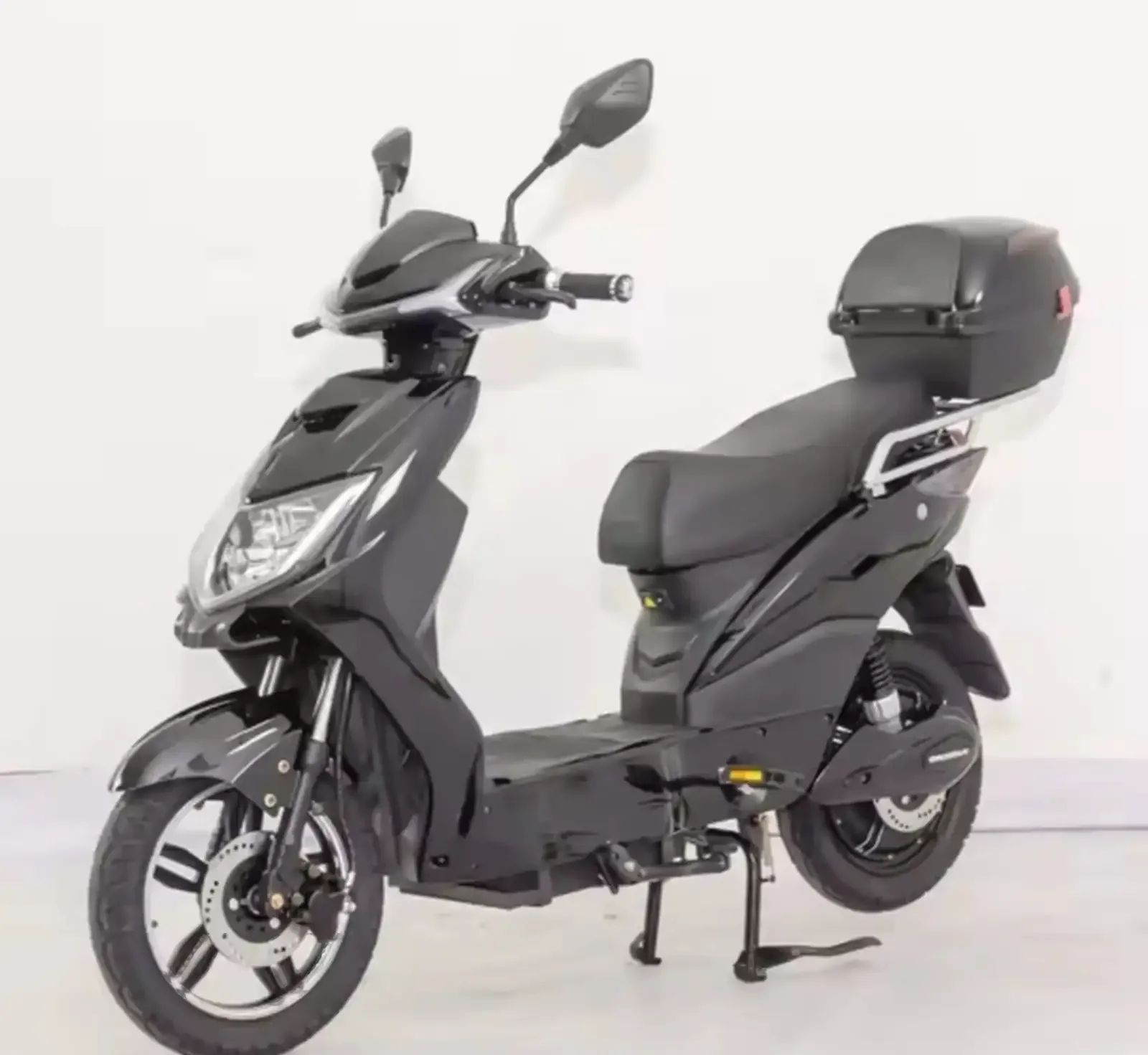 Электроскутер DG100