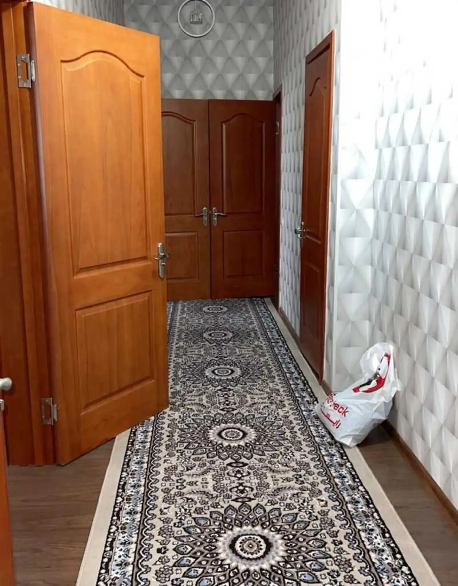 2-комн. квартира, 5 этаж, 80м², Сино