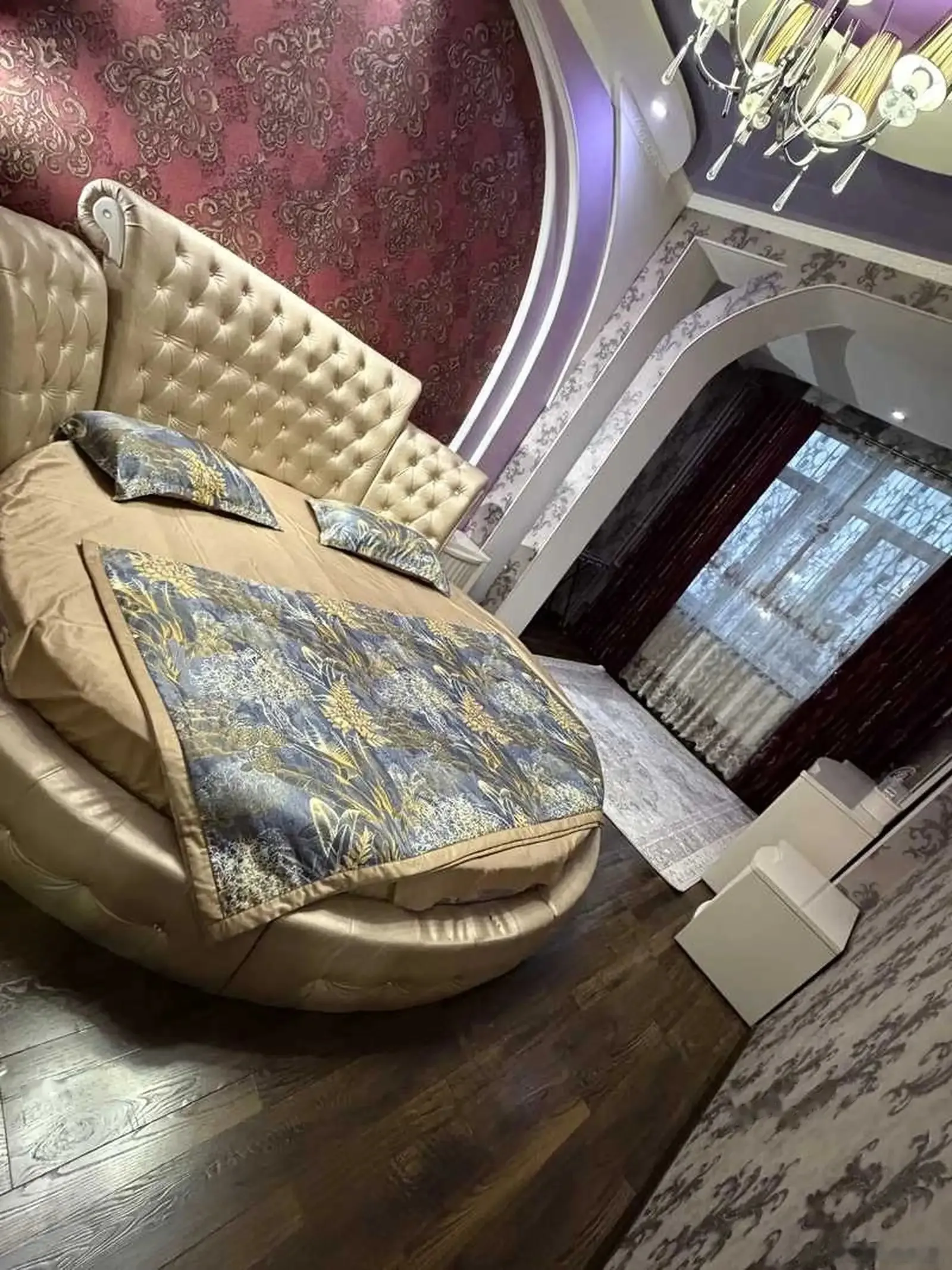 2-комн. квартира, 5 этаж, 82м², Садбарг