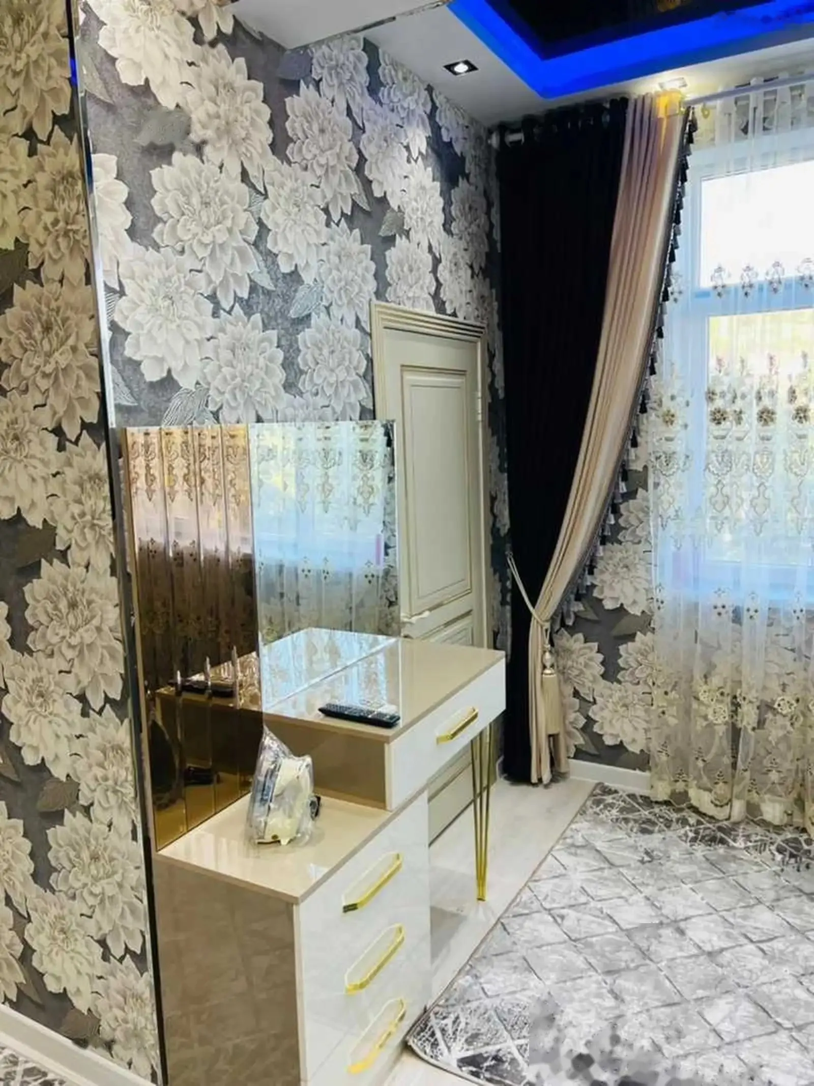 2-комн. квартира, 9 этаж, 90м², Доми кфс боги ботаники
