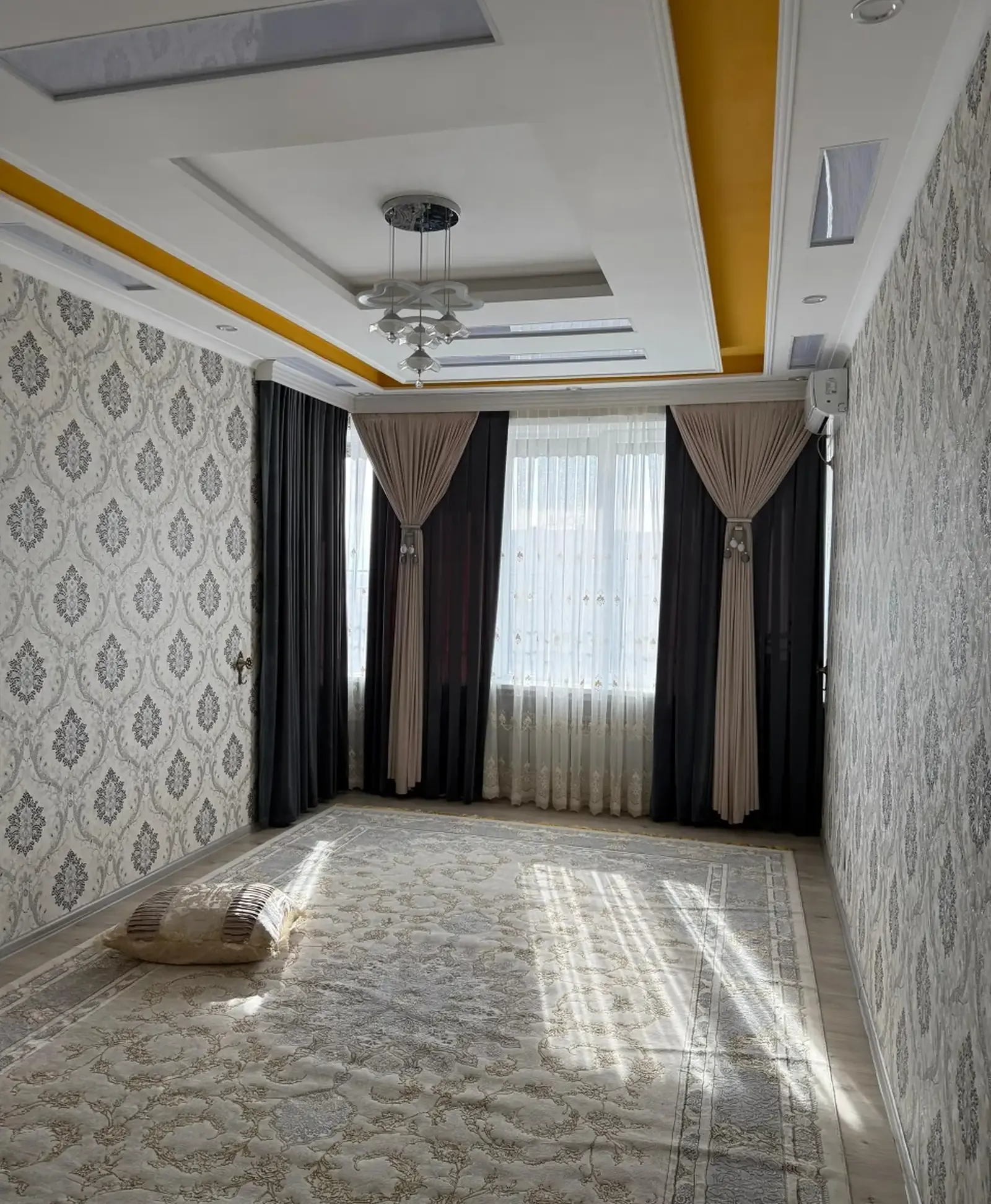 2-комн. квартира, 9 этаж, 68м², Ёқут 2000