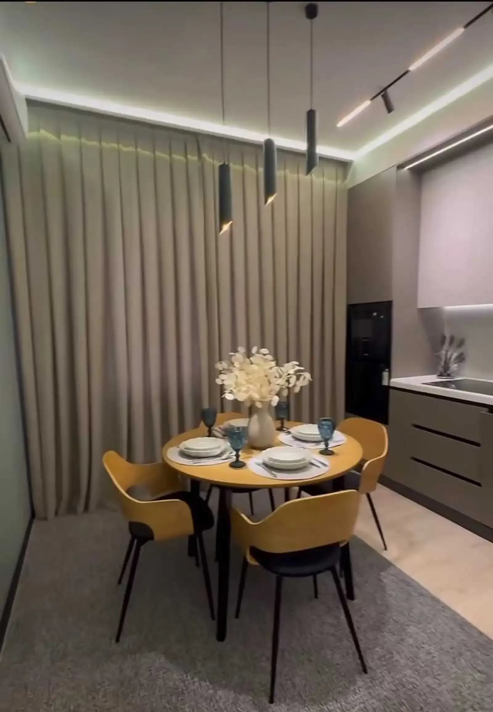 2-комн. квартира, 18 этаж, 52м², Гранд Отель