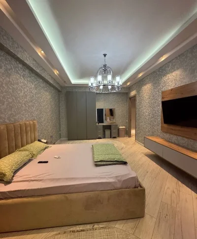 3-комн. квартира, 7 этаж, 135 м², Исмоили Сомони Овир,Пули Сангин