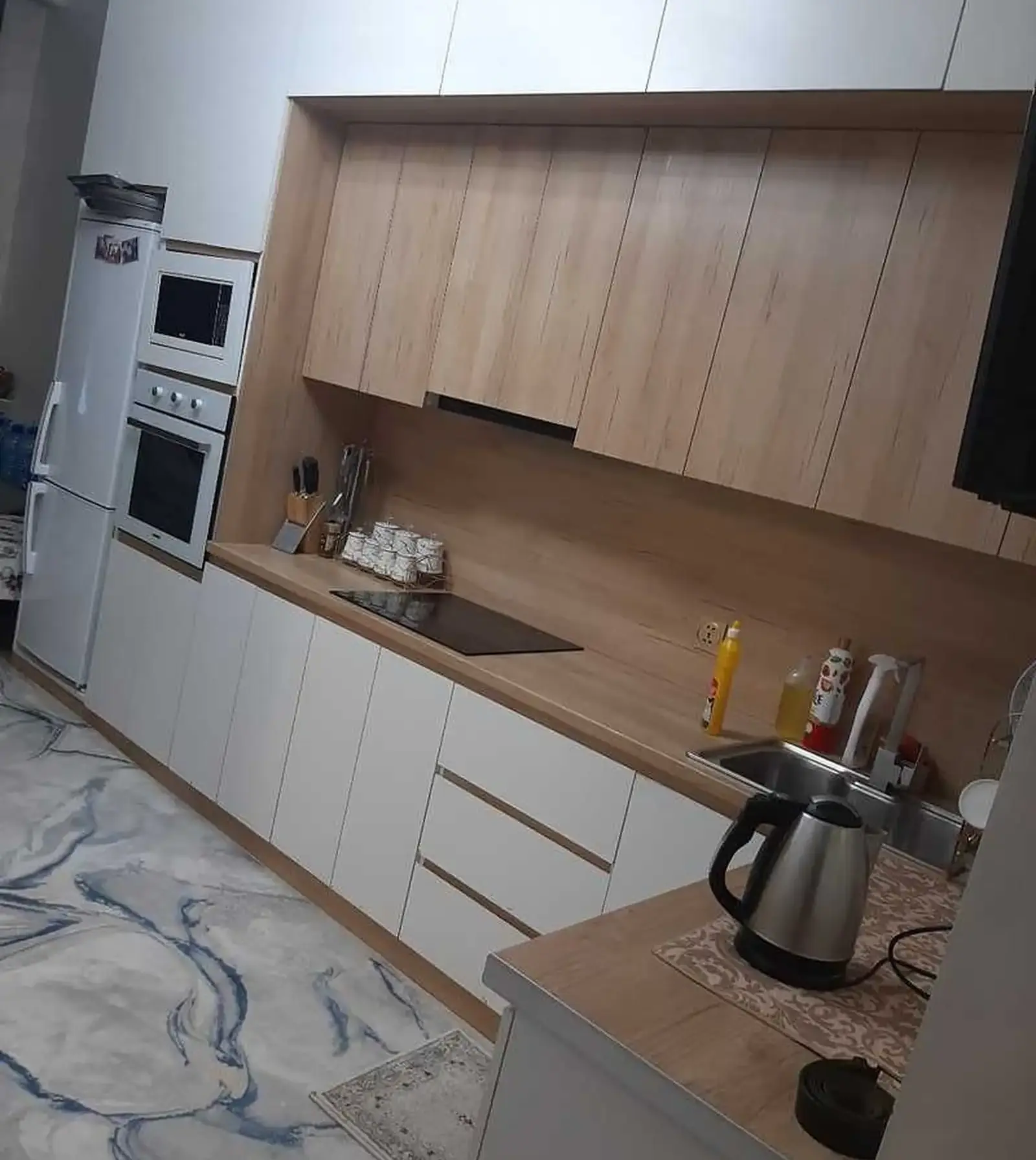3-комн. квартира, 16 этаж, 100м², Айни