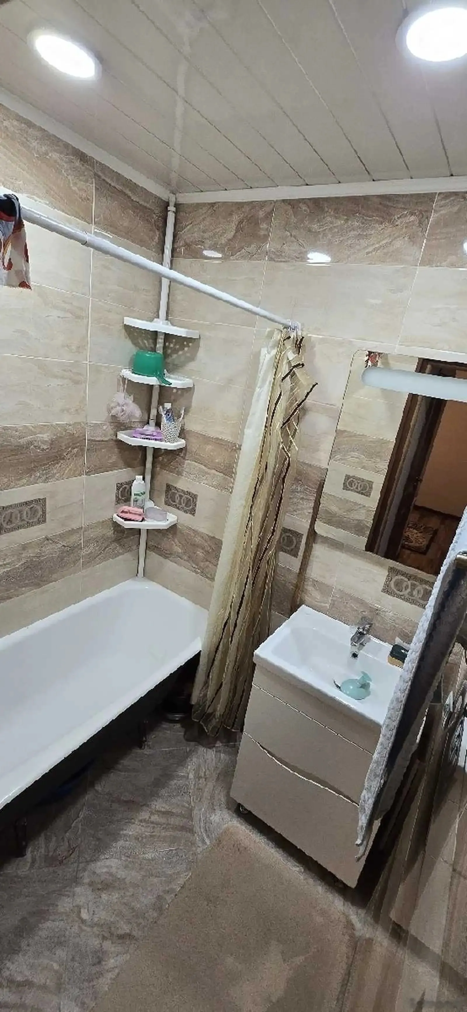 3-комн. квартира, 2 этаж, 75м², 84мкр