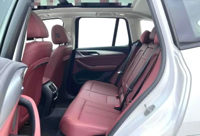 BMW iX, 2025