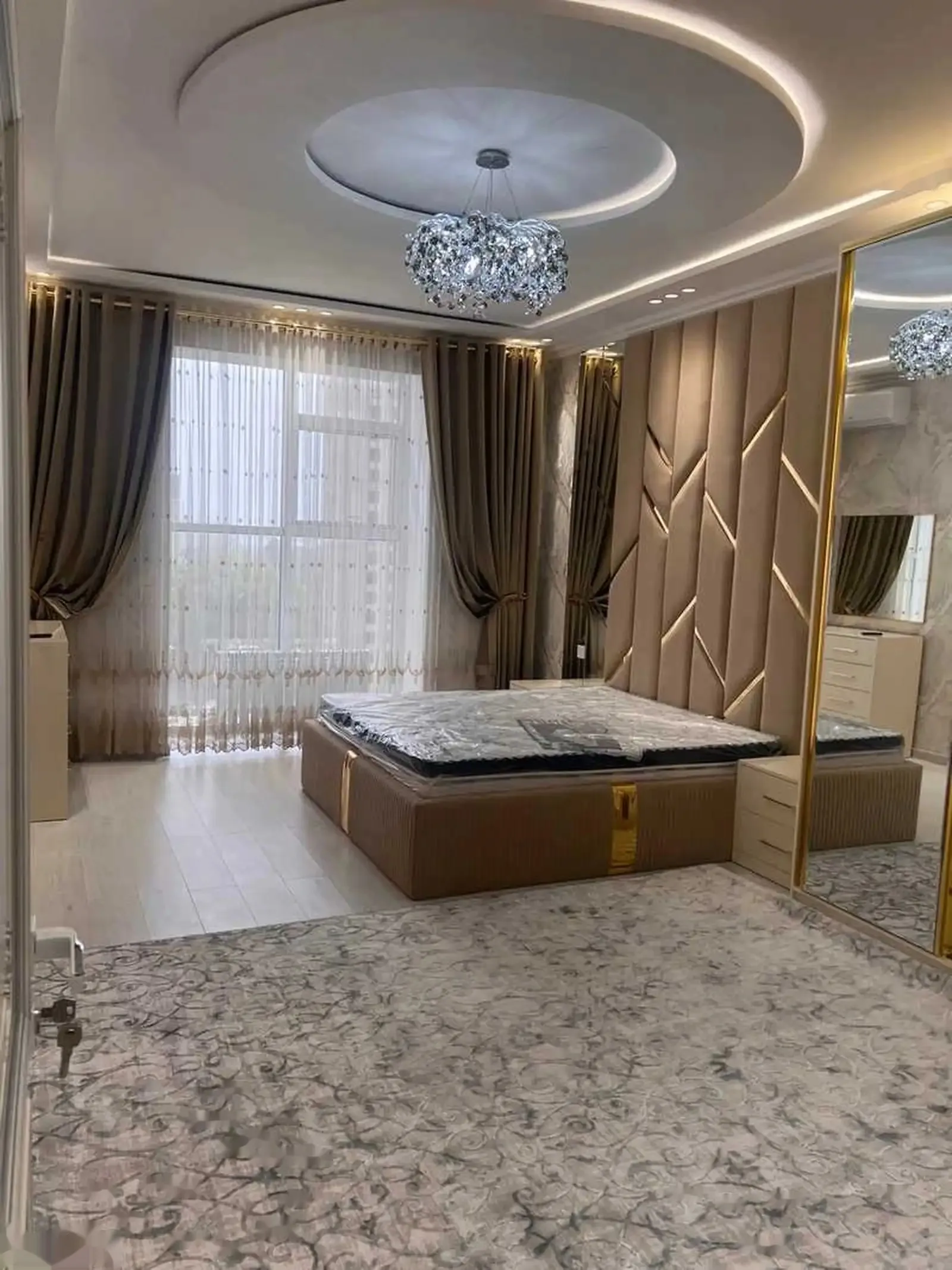 3-комн. квартира, 9 этаж, 140м², И.Сомони Алфемо доми пума