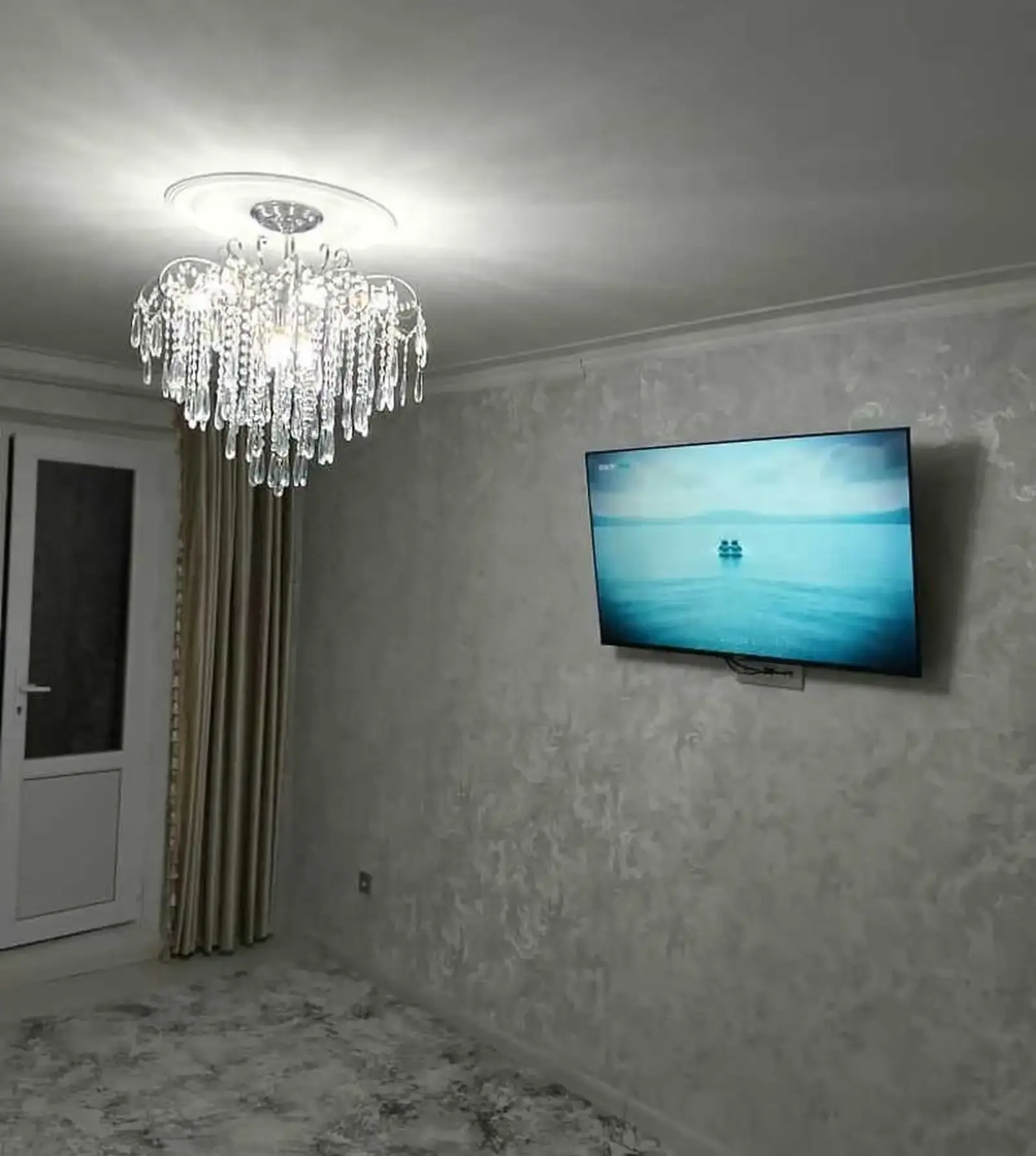 1-комн. квартира, 2 этаж, 37 м², фирдавси 61мкр