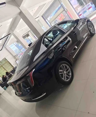 Hongqi E-QM5, 2026