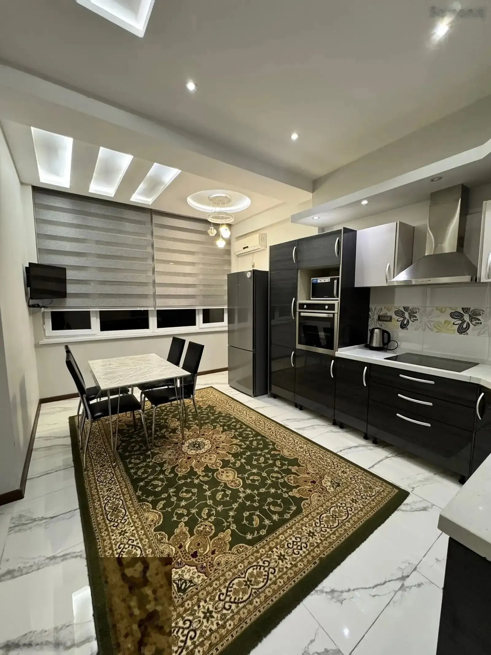 3-комн. квартира, 10 этаж, 107м², Шохмансур