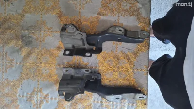 Петля капота Kia k7 — миниатюра 3