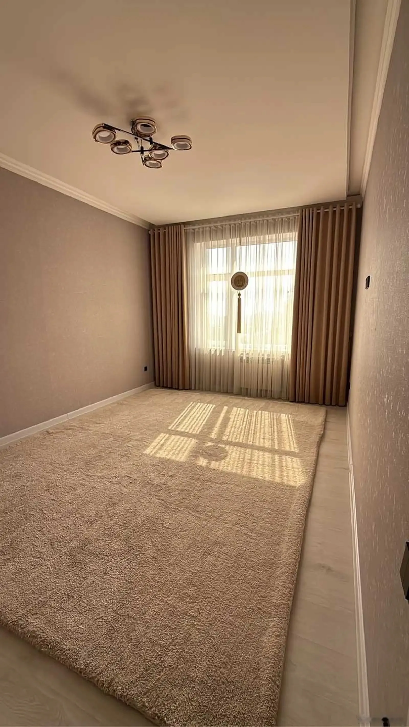 3-комн. квартира, 12 этаж, 100м², Голубой экран