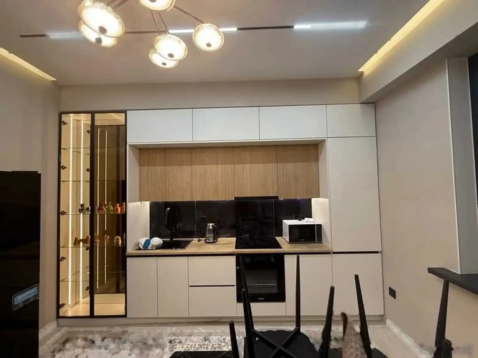 2-комн. квартира, 12 этаж, 100м², И.Сомони
