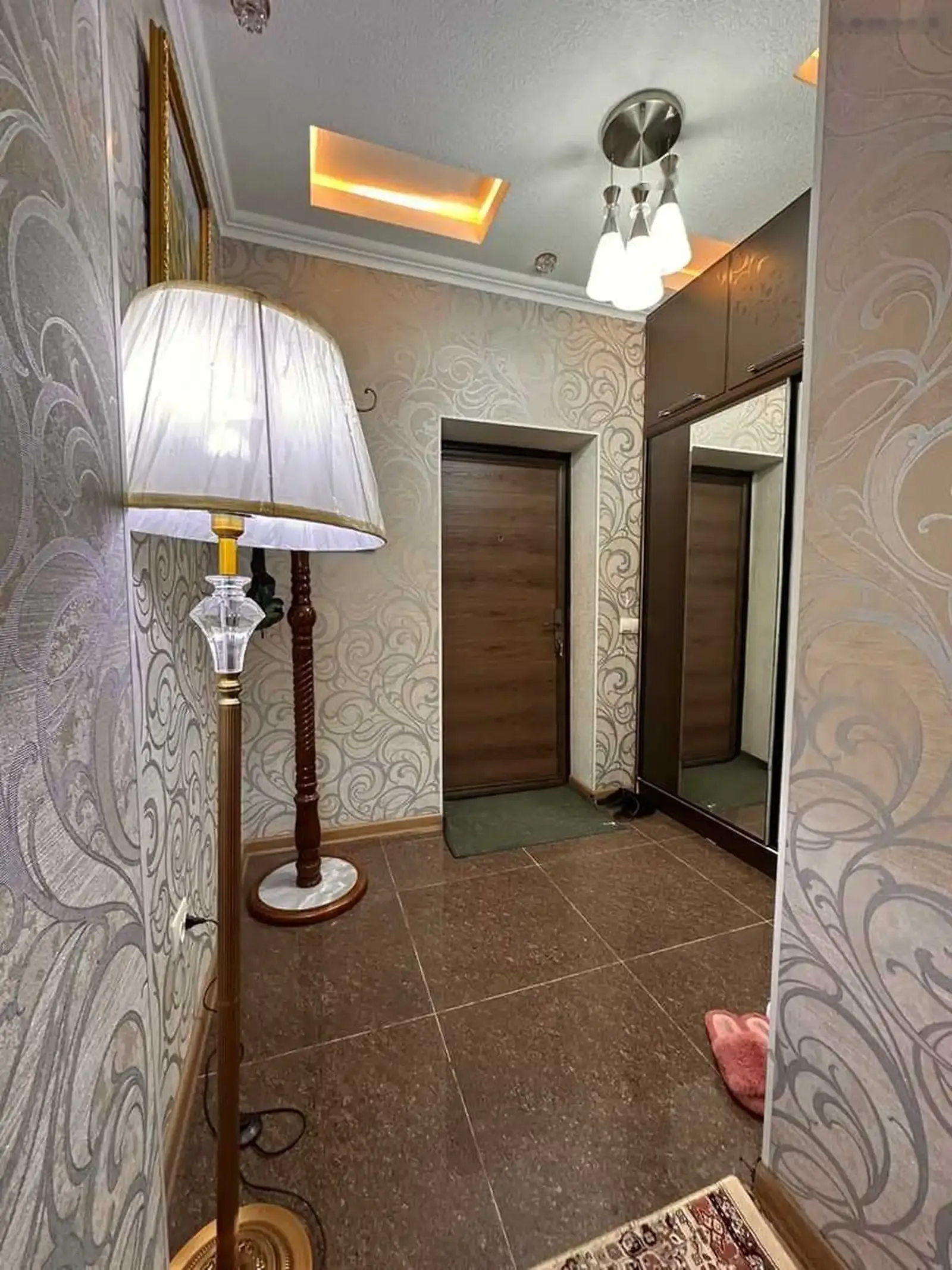 2-комн. квартира, 6 этаж, 85м², Сино, 102 мкр