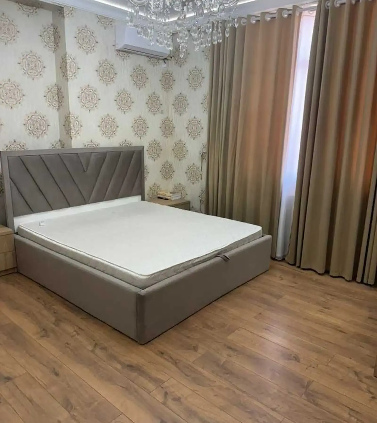 3-комн. квартира, 4 этаж, 130м², Сомони