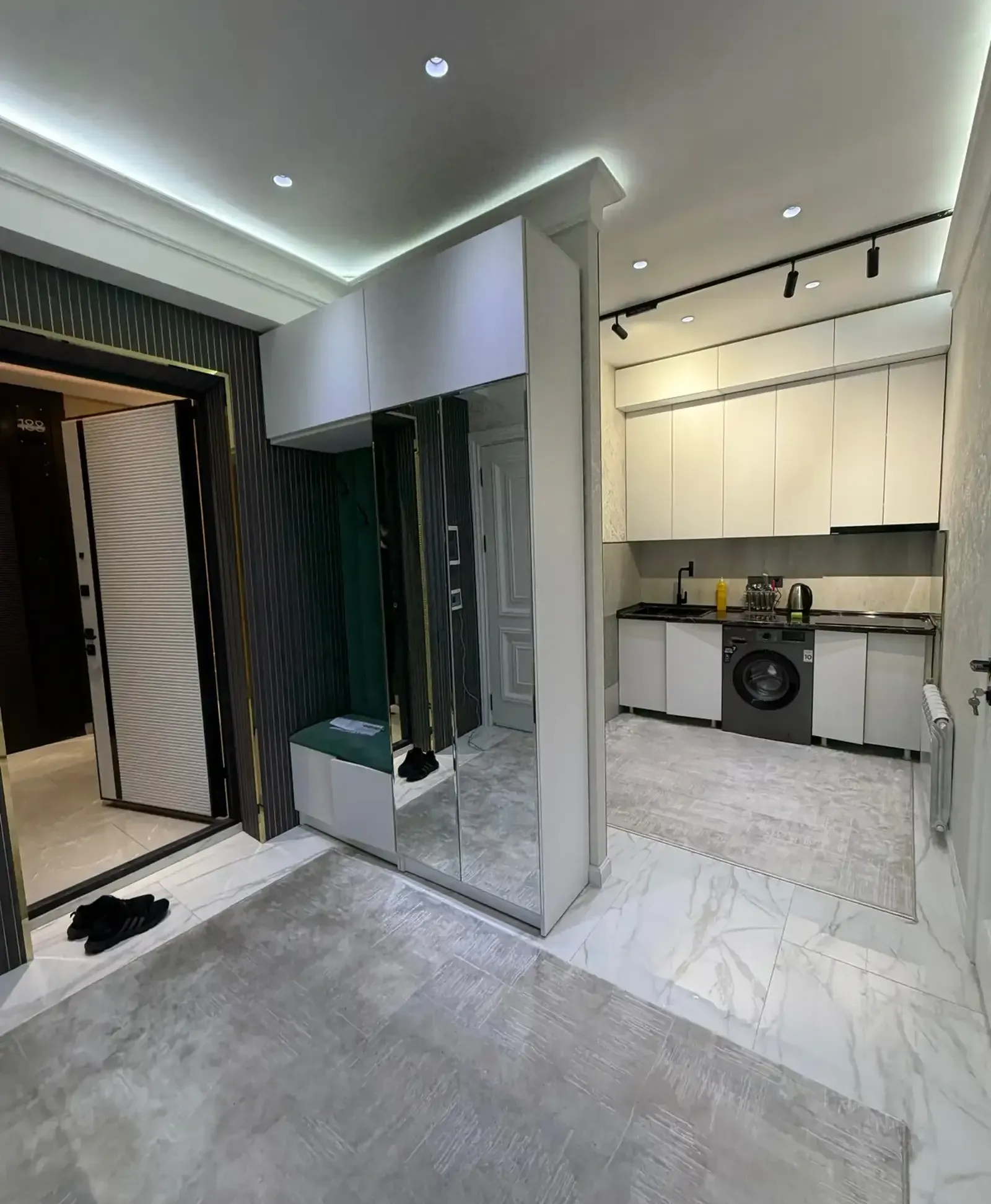 2-комн. квартира, 14 этаж, 60м², Шохмансур/Пайкар
