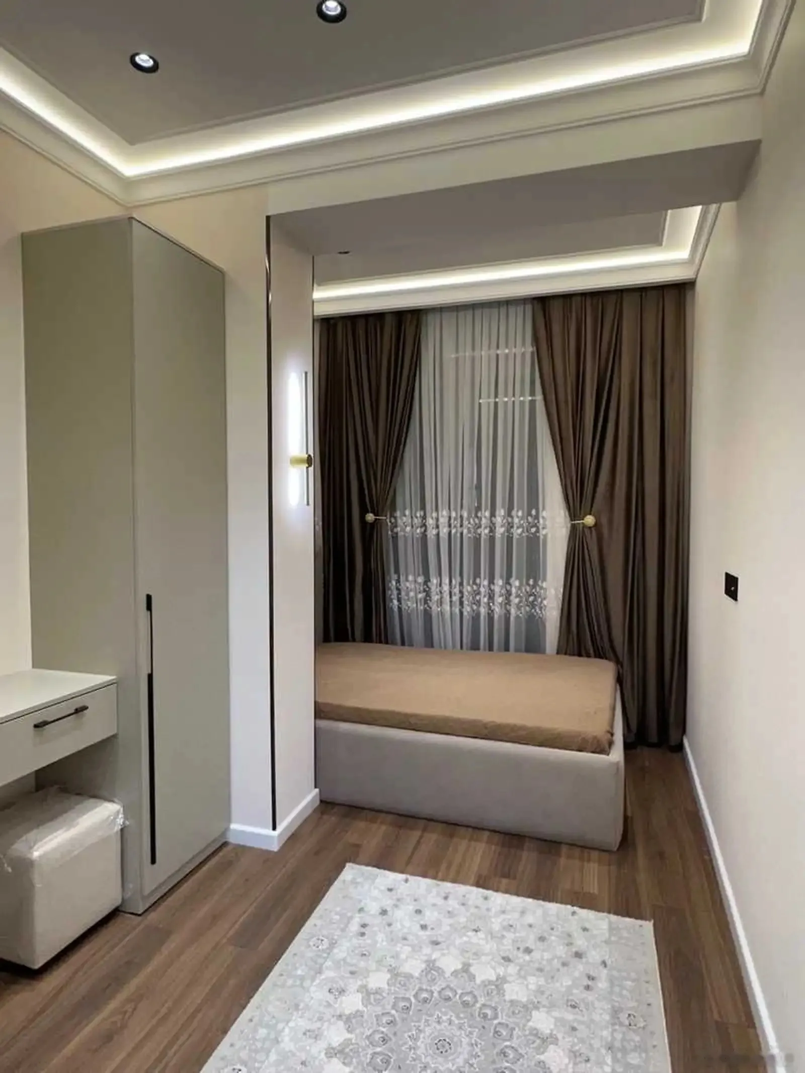 2-комн. квартира, 12 этаж, 65м², Цум, доми Себистон