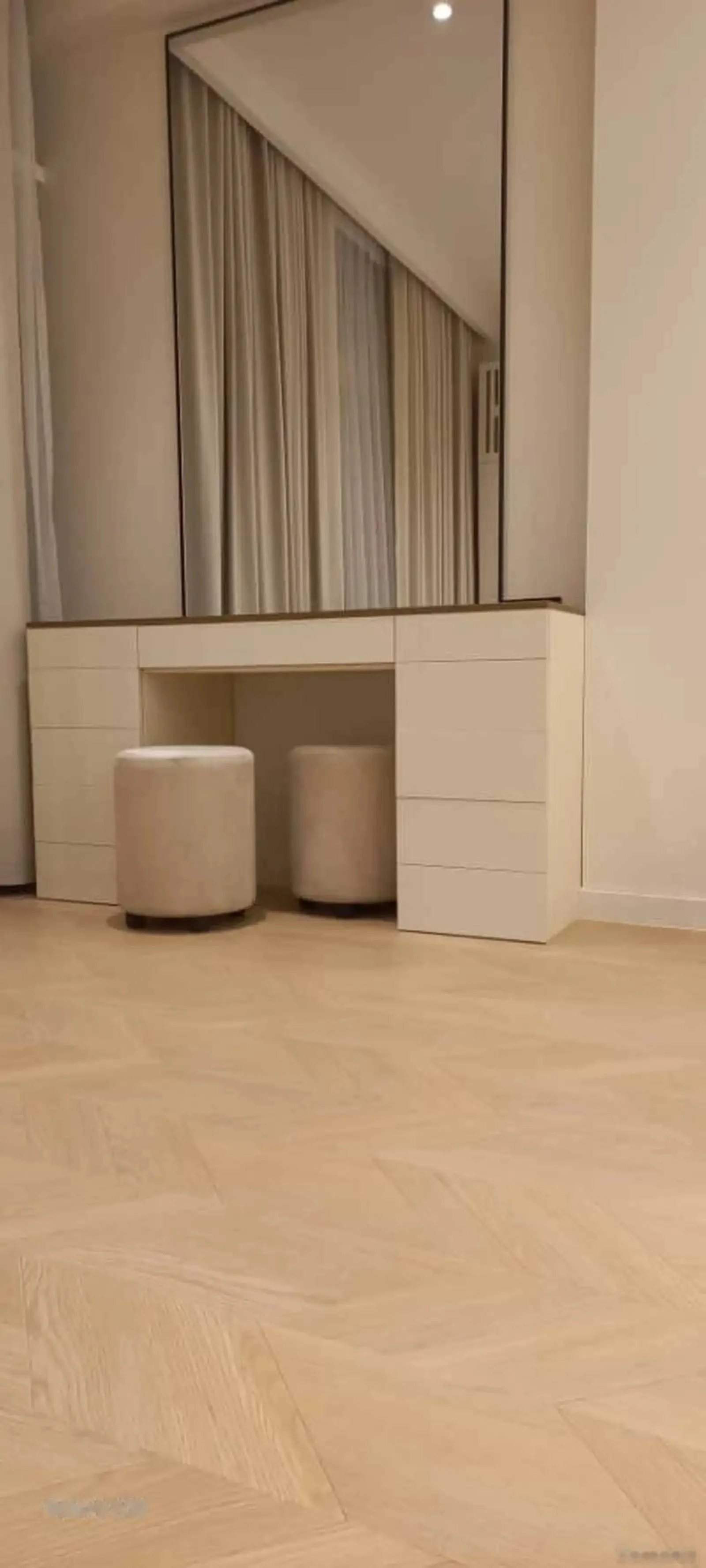 3-комн. квартира, 3 этаж, 120м², театр Оперы и Балета