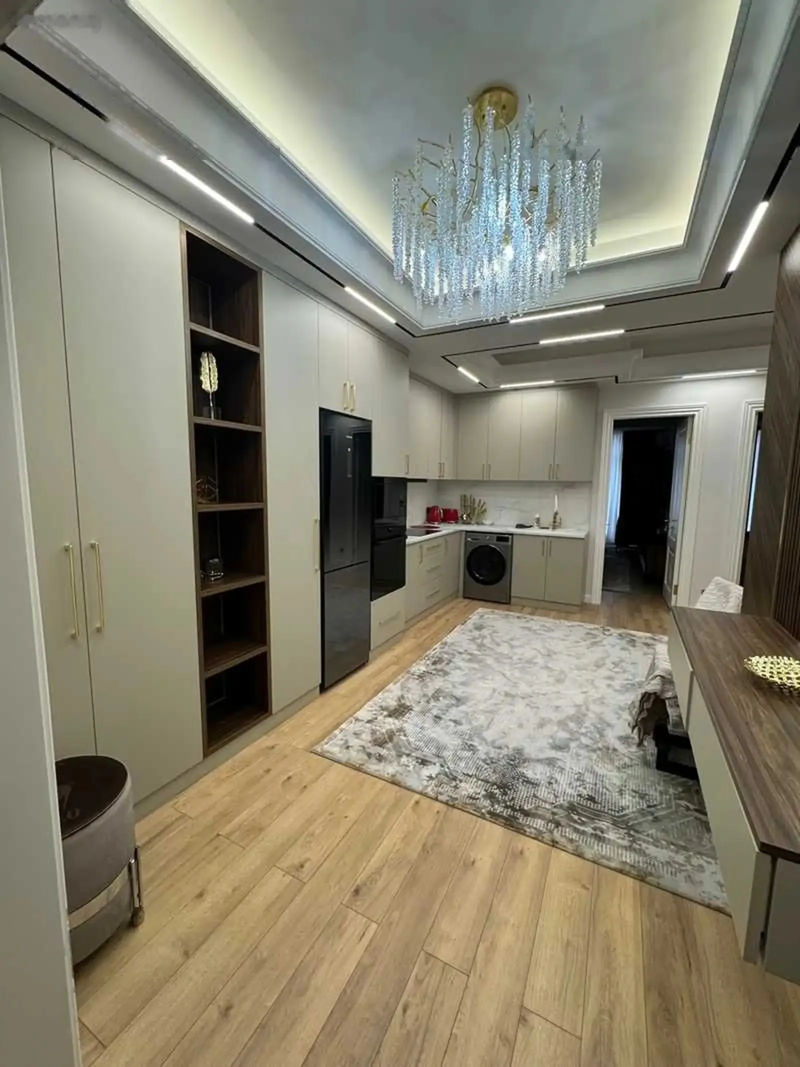 2-комн. квартира, 17 этаж, 64м², м.Турсунзода 14/