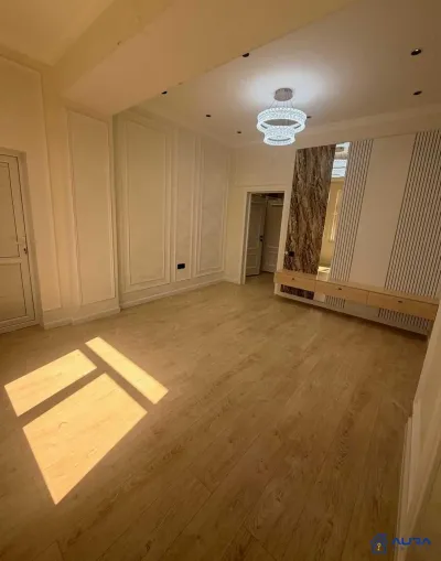 3-комн. квартира, 2 этаж, 108 м², Сино 112мкр