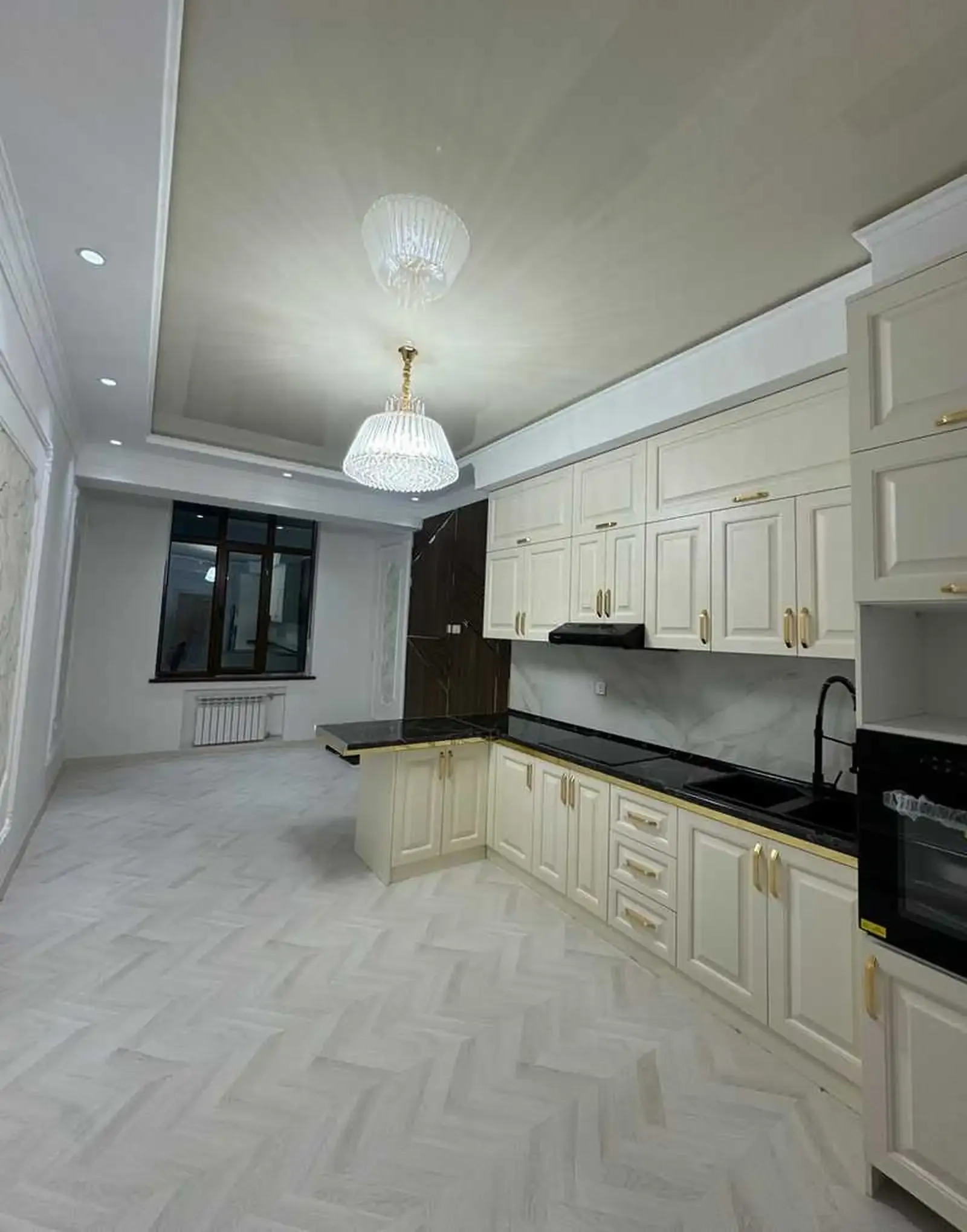 2-комн. квартира, 7 этаж, 100м², Шоҳмансур пайкар Танка
