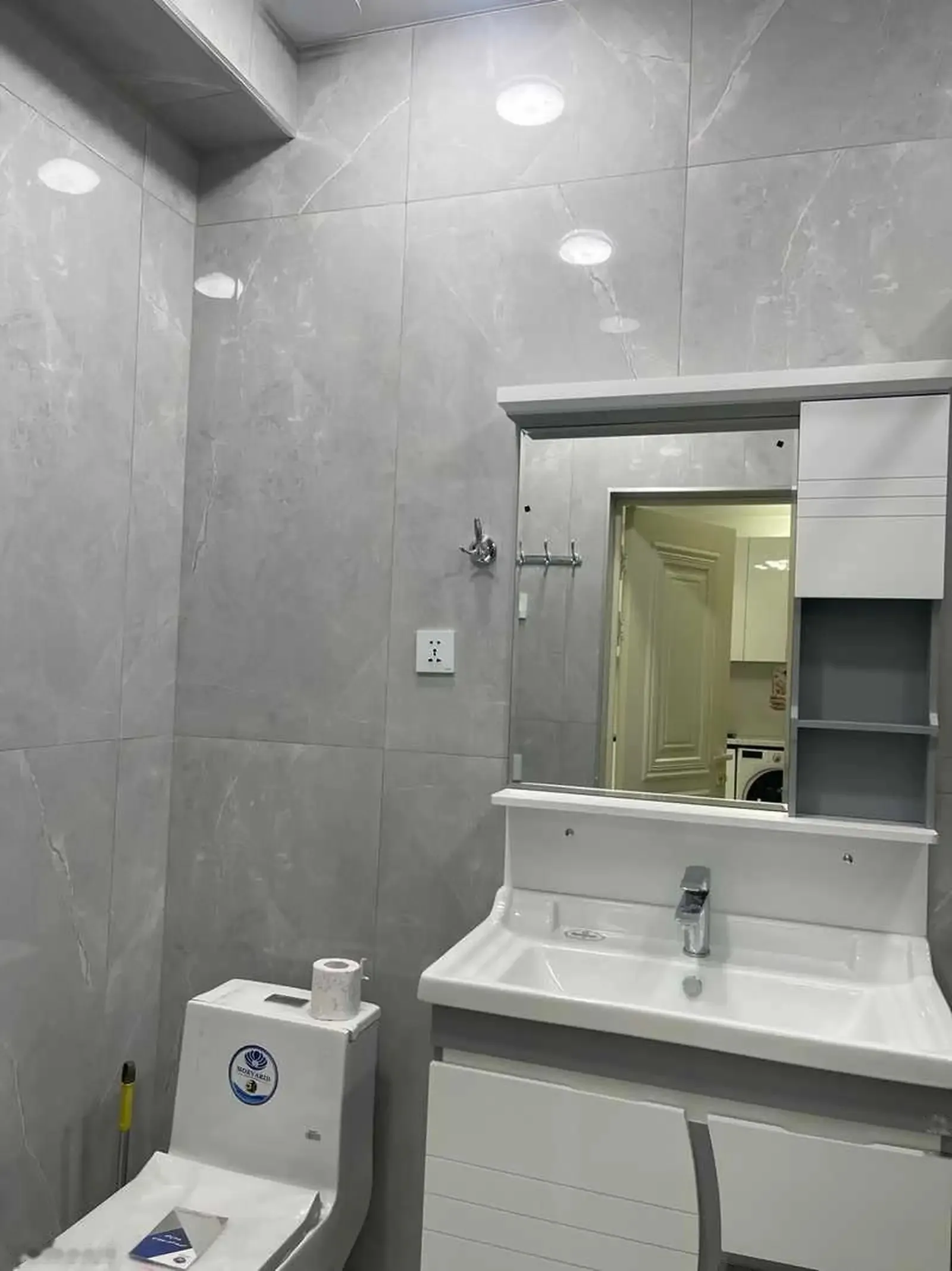 2-комн. квартира, 4 этаж, 65м², Овир