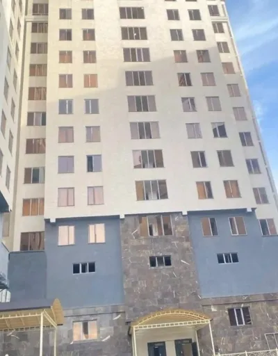 2-комн. квартира, 3 этаж, 60 м², 102 мкр, ориентир Куртобхонаи Нур пешина
