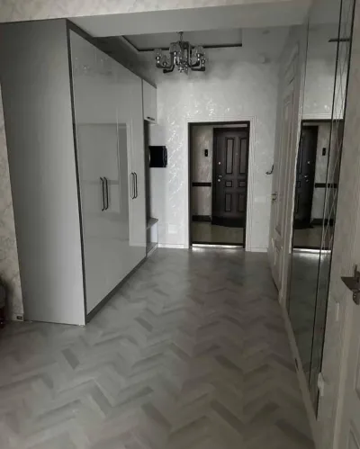 3-комн. квартира, 13 этаж, 150м², И. Сомони