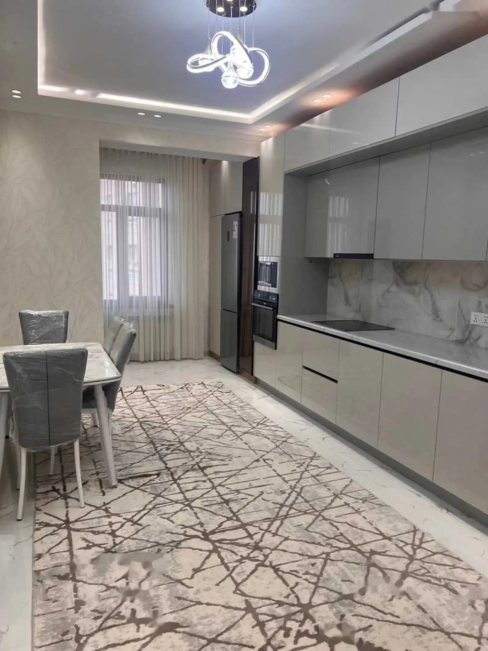 3-комн. квартира, 9 этаж, 140м², И.Сомони Алфемо доми пума