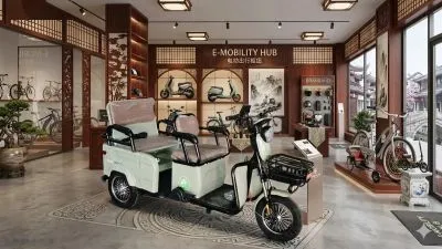 Трёхколёсный скутер