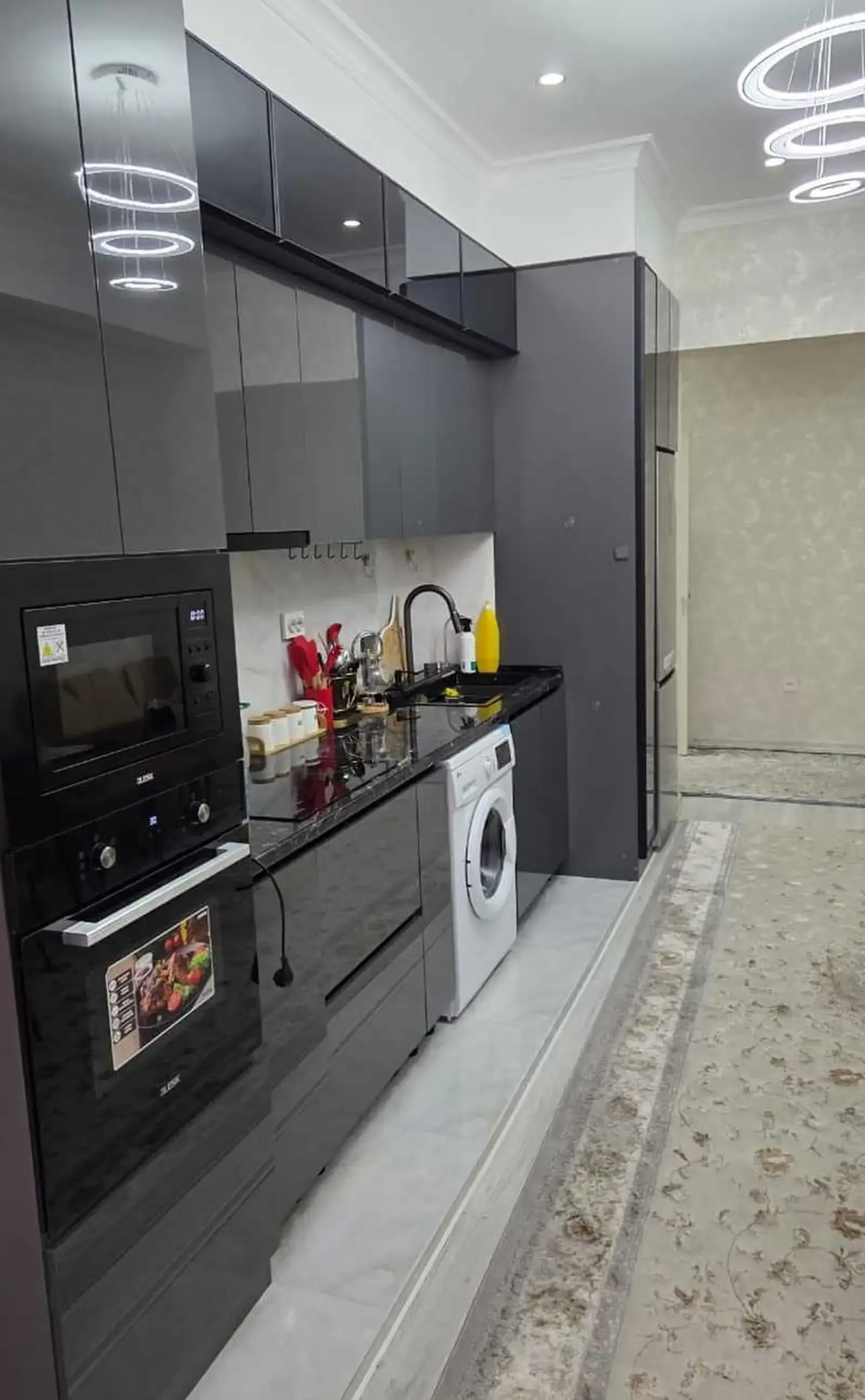 2-комн. квартира, 10 этаж, 72м², Дом печать