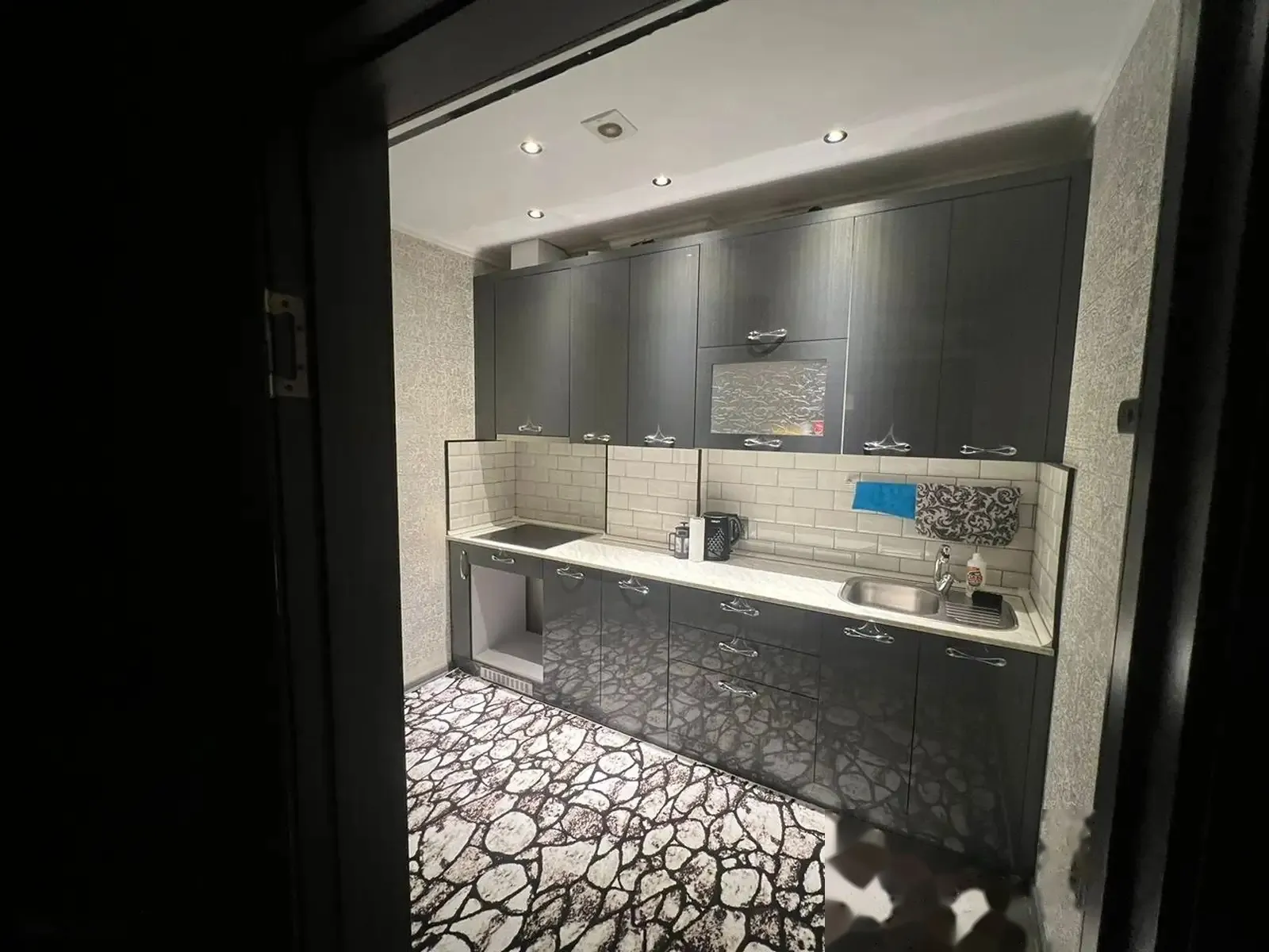 2-комн. квартира, 7 этаж, 77м², алфемо
