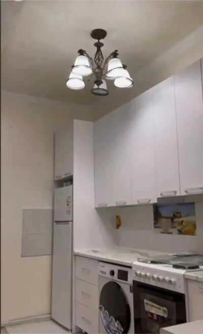 3-комн. квартира, 10 этаж, 120м², Исмоили Сомони бозори Мехргон